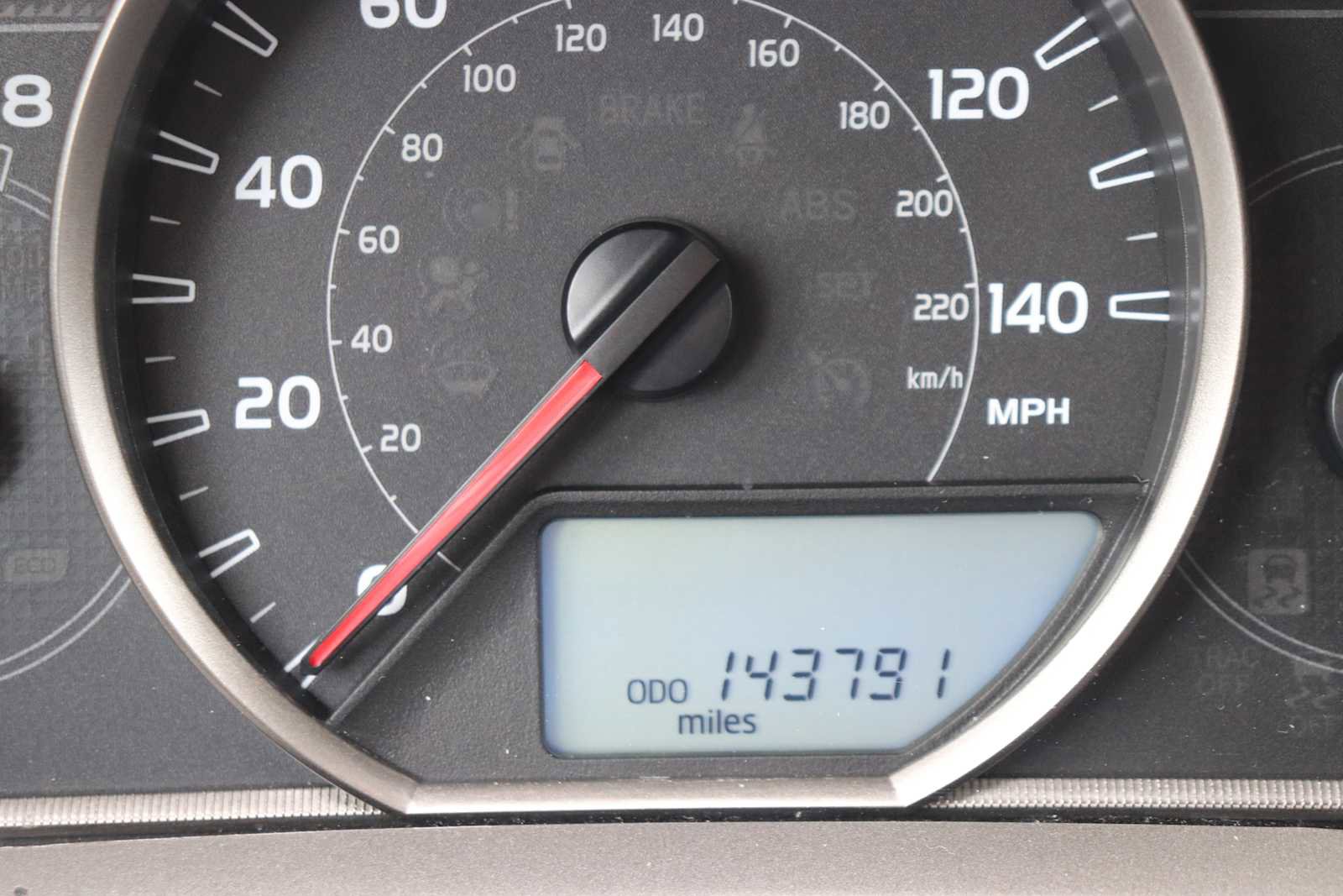 Used 2014 Toyota RAV4 LE AWD/4WD image 11