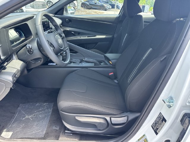 New 2026 Hyundai Elantra Sport FWD image 11