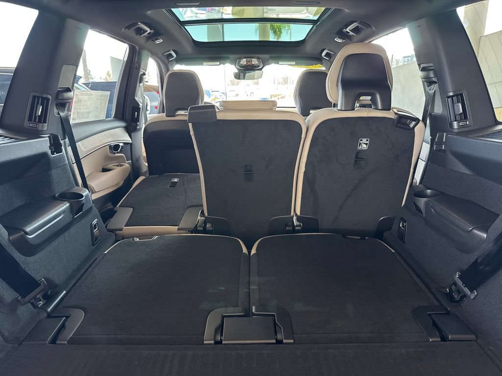 New 2026 Volvo XC90 B6 Plus AWD/4WD image 15