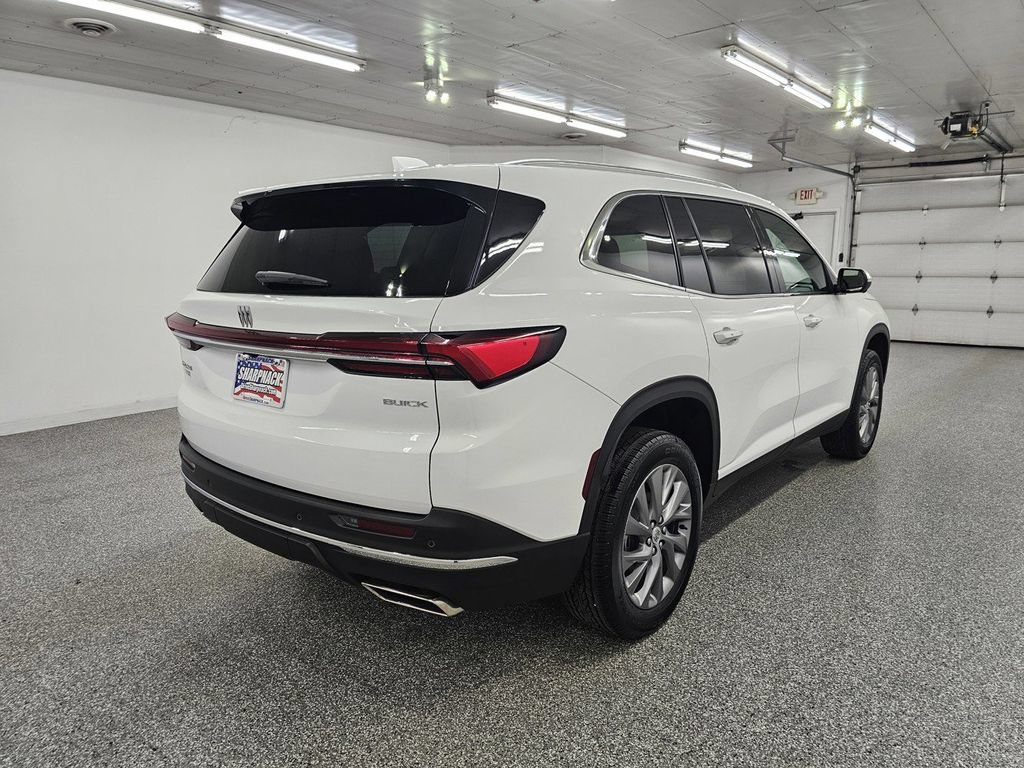 Used 2026 Buick Enclave Preferred FWD image 4