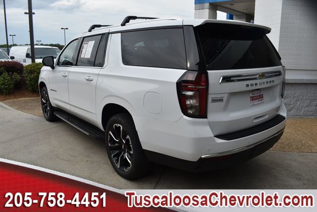 Used 2022 Chevrolet Suburban LS w/ Driver Alert Package RWD image 7