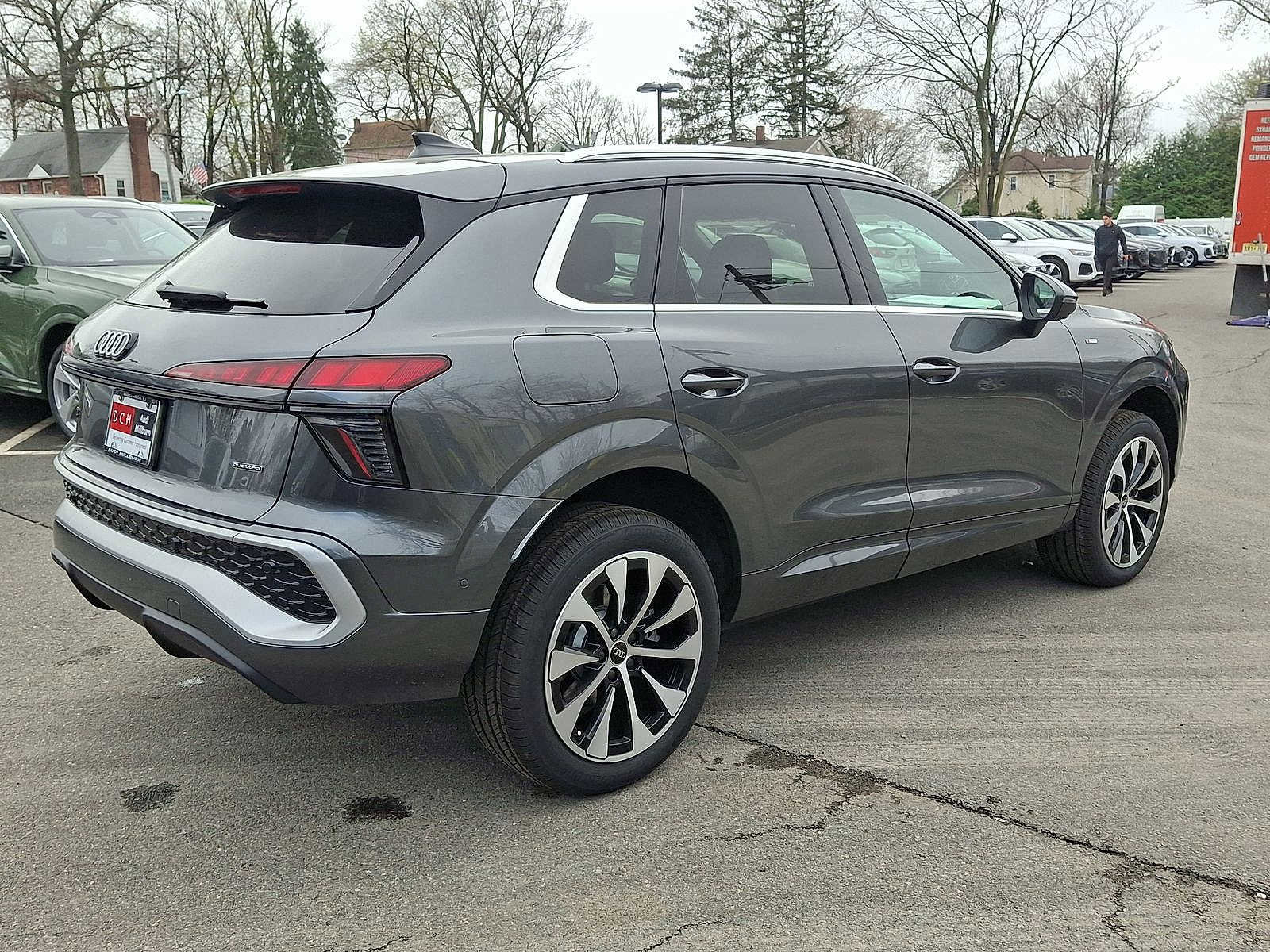 New 2026 Audi Q3 quattro 2.0T AWD/4WD image 11