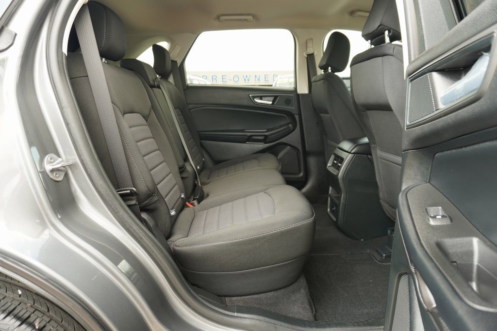 Used 2024 Ford Edge SE w/ Black Appearance Package image 22