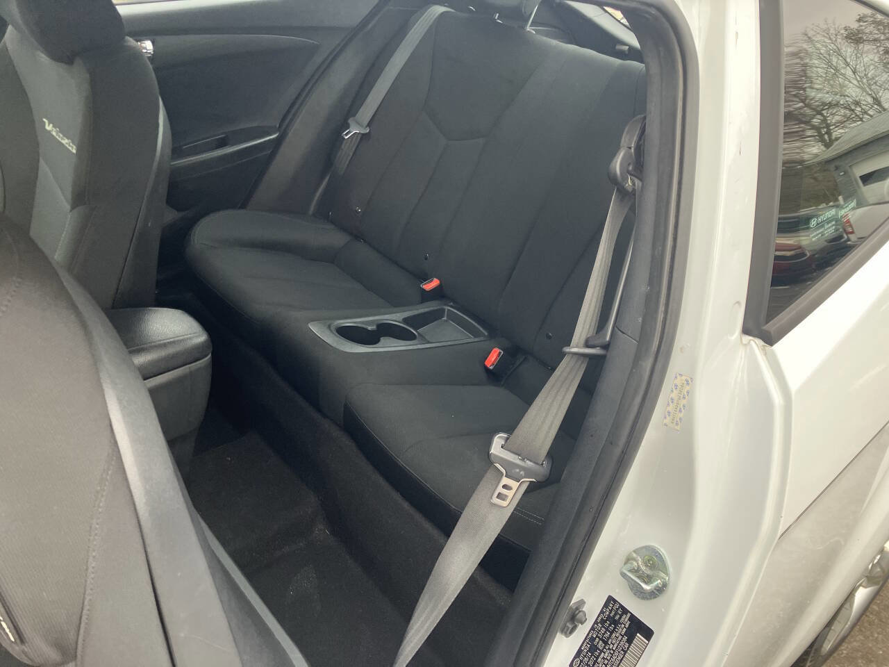 Used 2015 Hyundai Veloster image 25