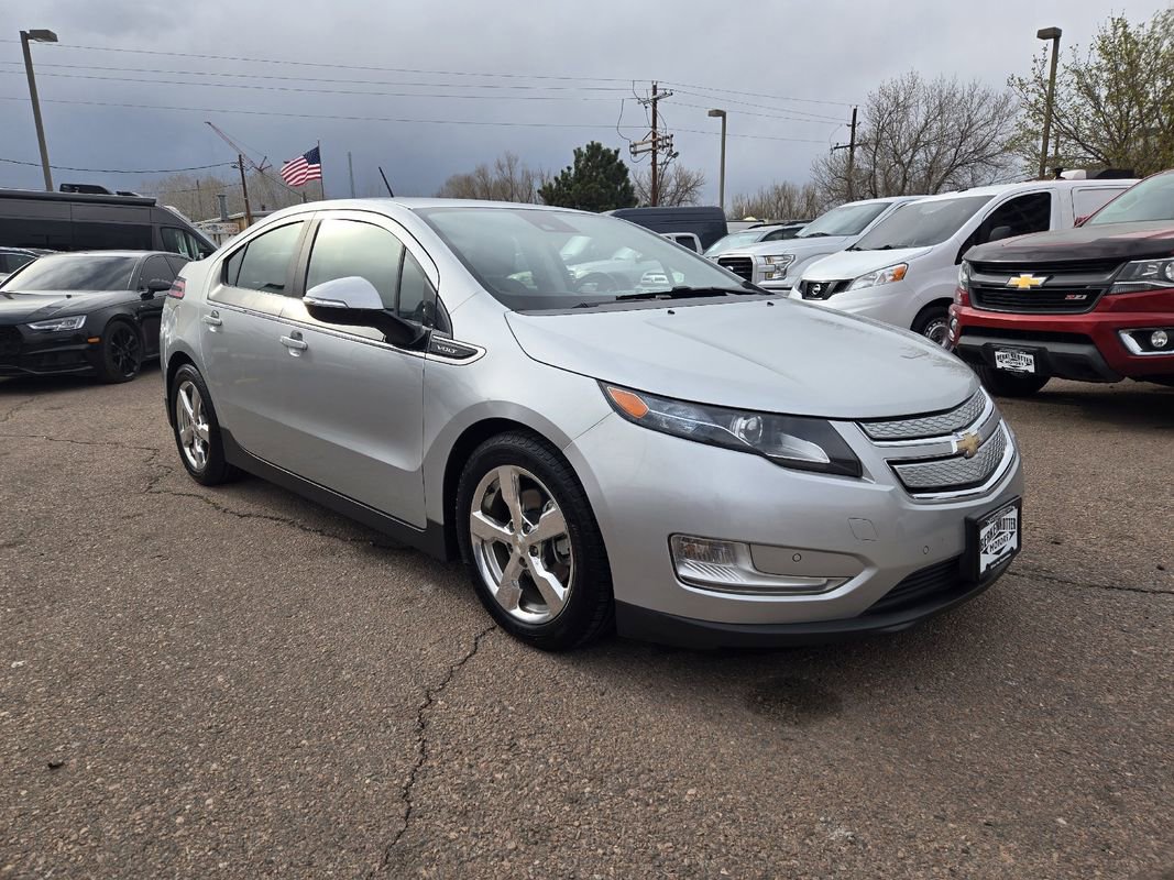Used 2015 Chevrolet Volt Premium w/ Premium Trim Package image 1
