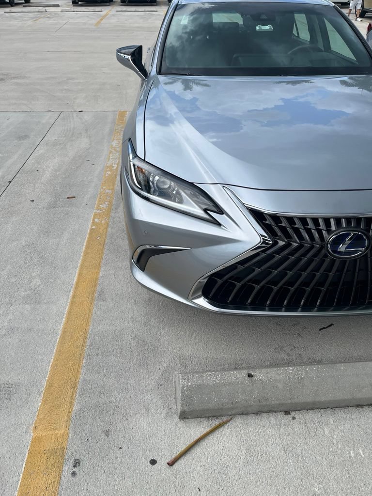 Used 2022 Lexus ES 300h w/ Premium Package FWD video 1