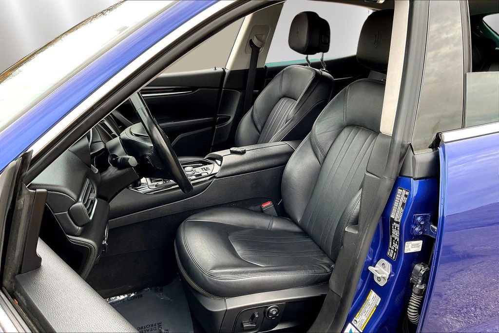 Used 2019 Maserati Levante image 21