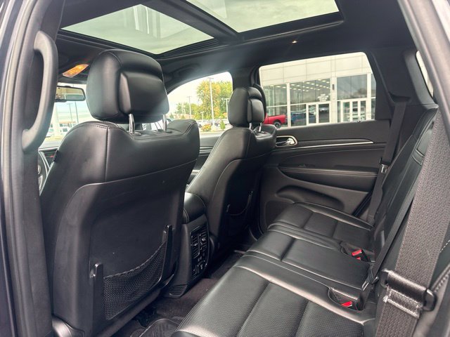 Used 2016 Jeep Grand Cherokee Limited w/ Luxury Group II AWD/4WD image 32