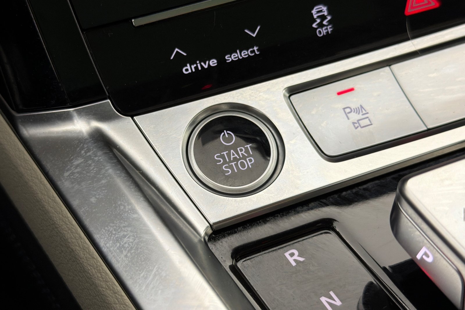 Used 2024 Audi Q8 e-tron Premium Plus AWD/4WD image 22