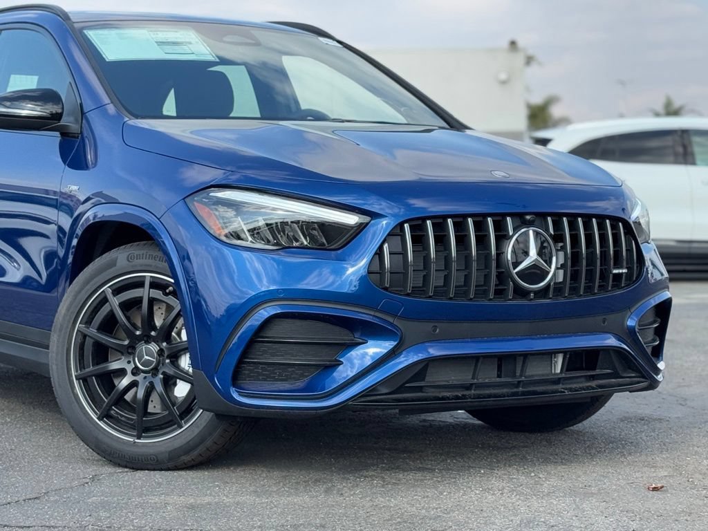 New 2025 Mercedes-Benz GLA 35 AMG 4MATIC image 3