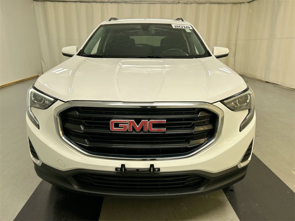 Used 2018 GMC Terrain SLE w/ Driver Convenience Package image 3