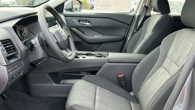 New 2026 Nissan Rogue SV image 10