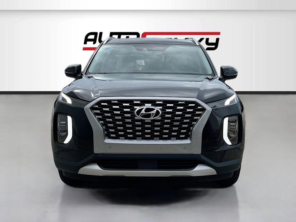 Used 2022 Hyundai Palisade SEL w/ 8P Bench Seat Package FWD image 2