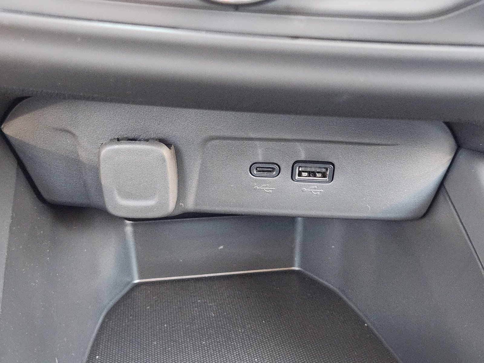 New 2026 Chevrolet Trax LS w/ LS Convenience Package FWD image 19
