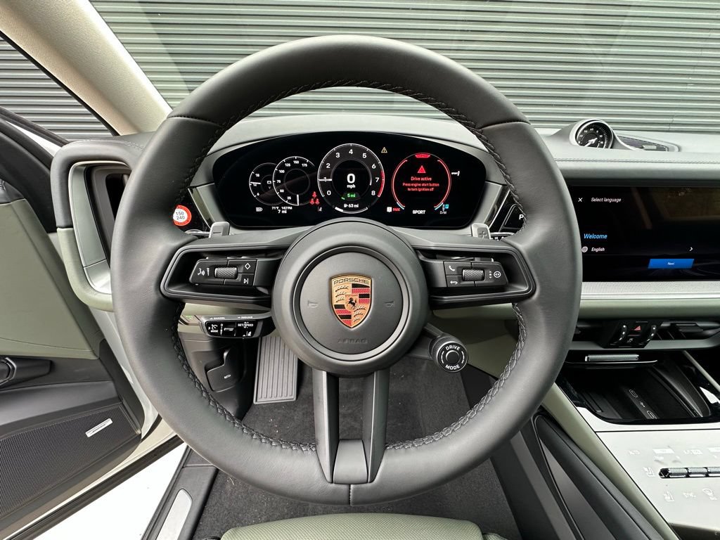 Used 2026 Porsche Cayenne E-Hybrid Coupe AWD/4WD image 16