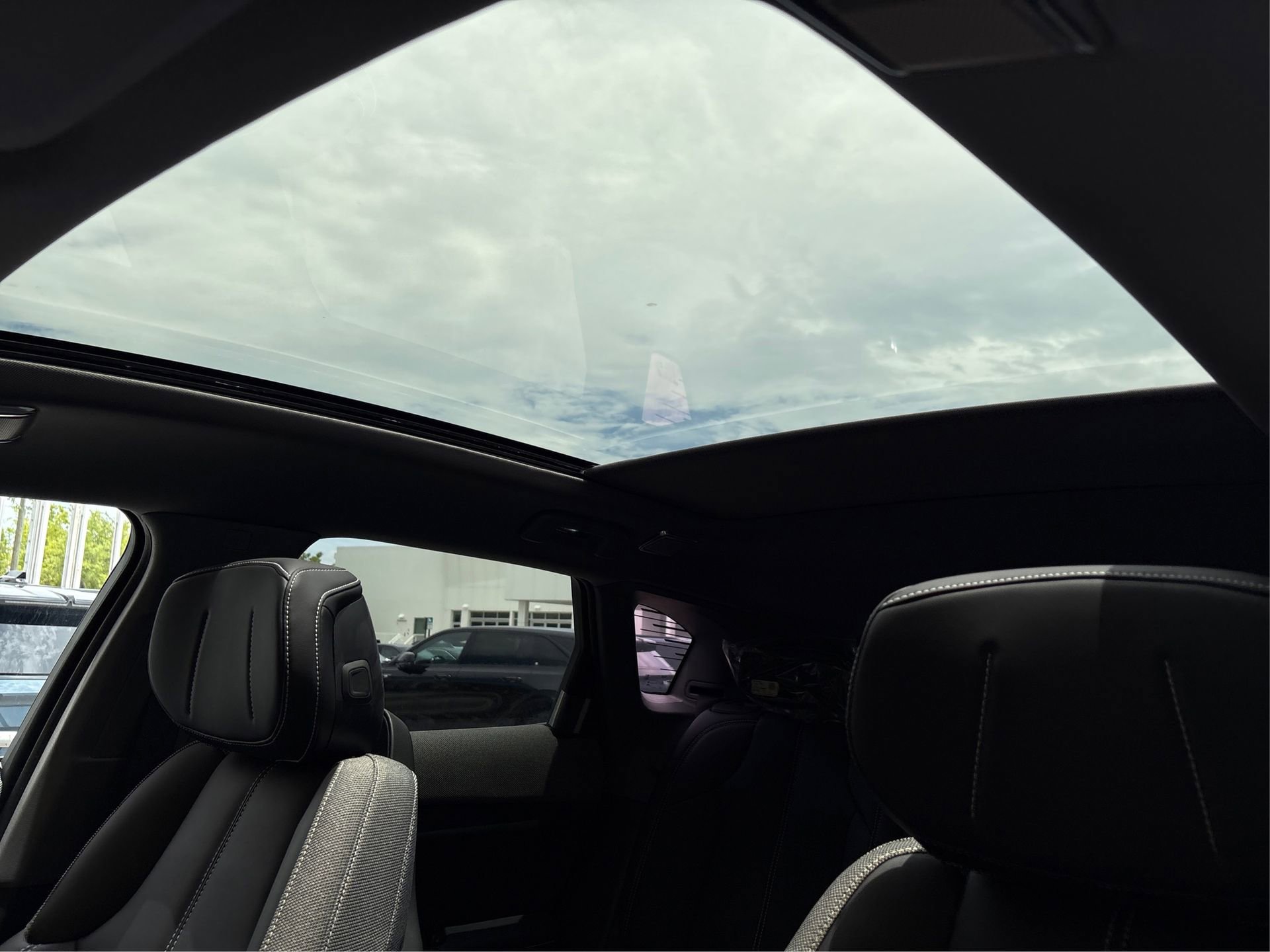 New 2026 Cadillac Optiq Luxury 1 RWD image 29