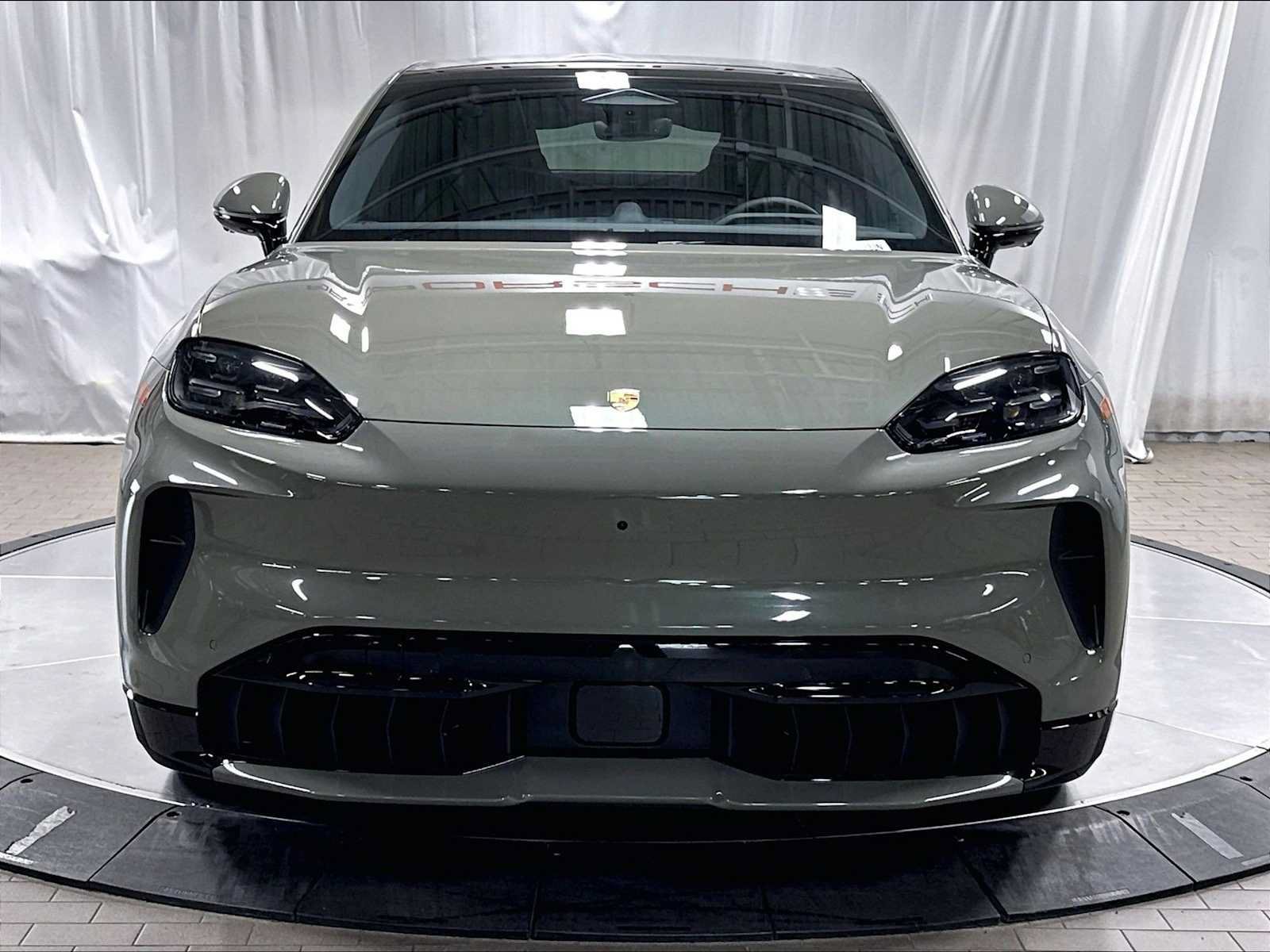 New 2026 Porsche Cayenne S AWD/4WD image 10