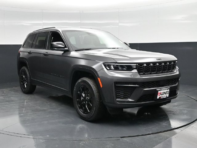 New 2026 Jeep Grand Cherokee Altitude AWD/4WD image 5