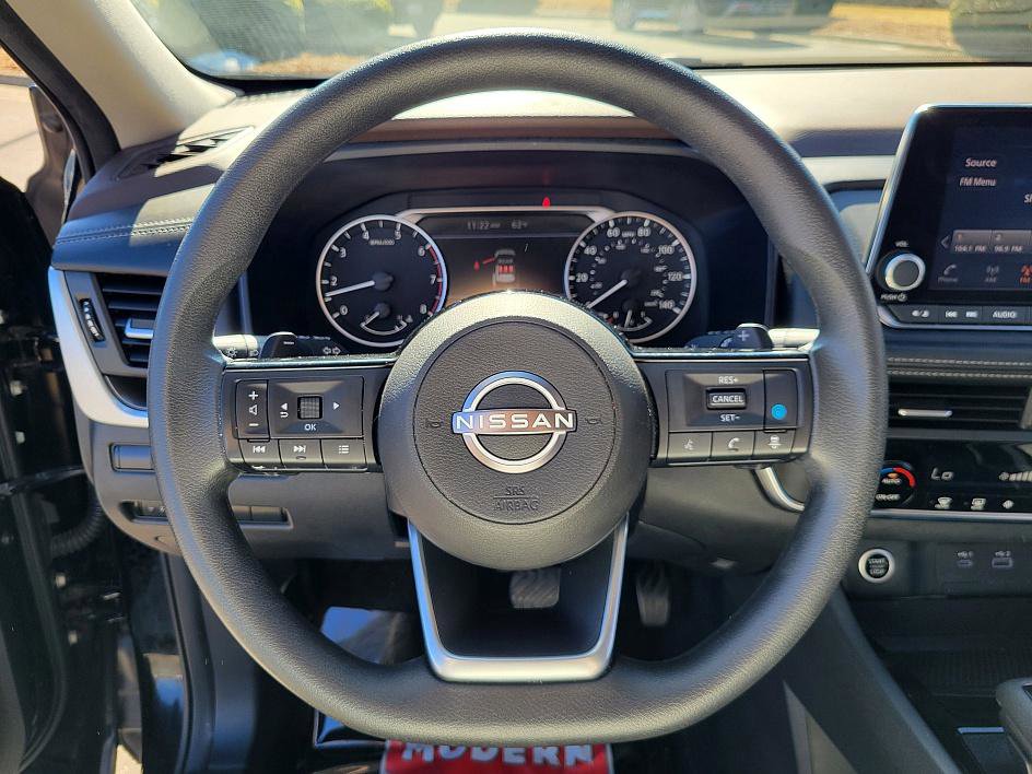 Certified 2023 Nissan Rogue SV image 13