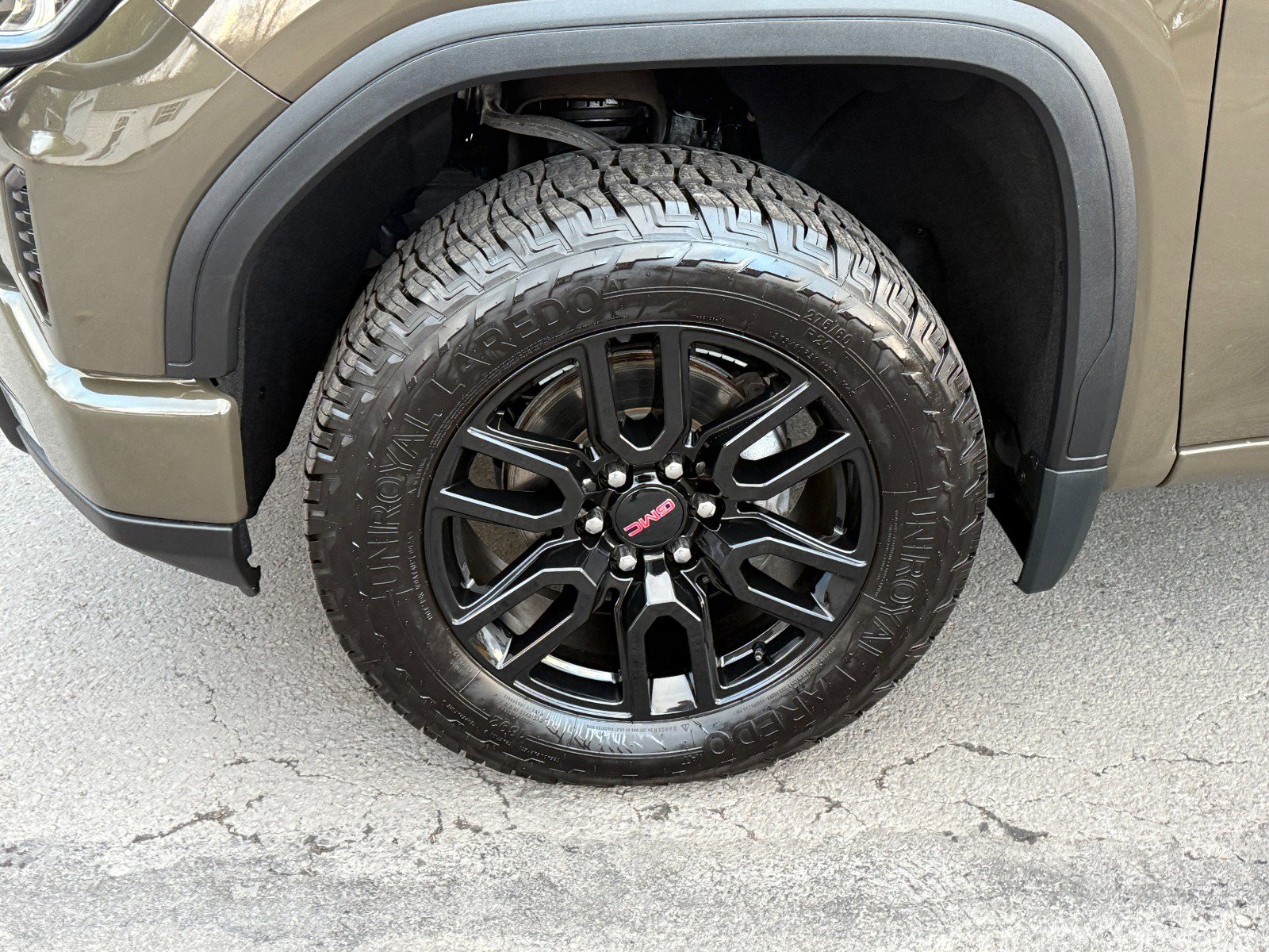 Used 2024 GMC Sierra 1500 Elevation image 9