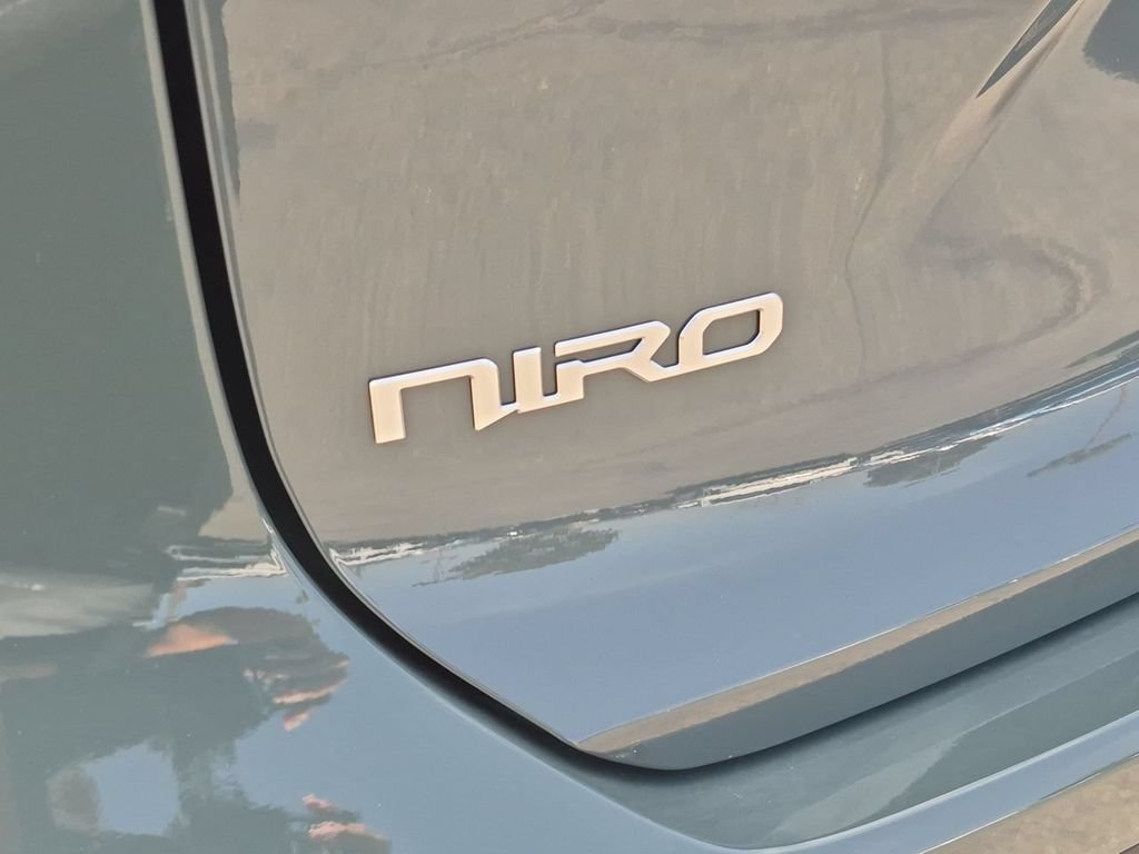 New 2026 Kia Niro EX FWD image 32