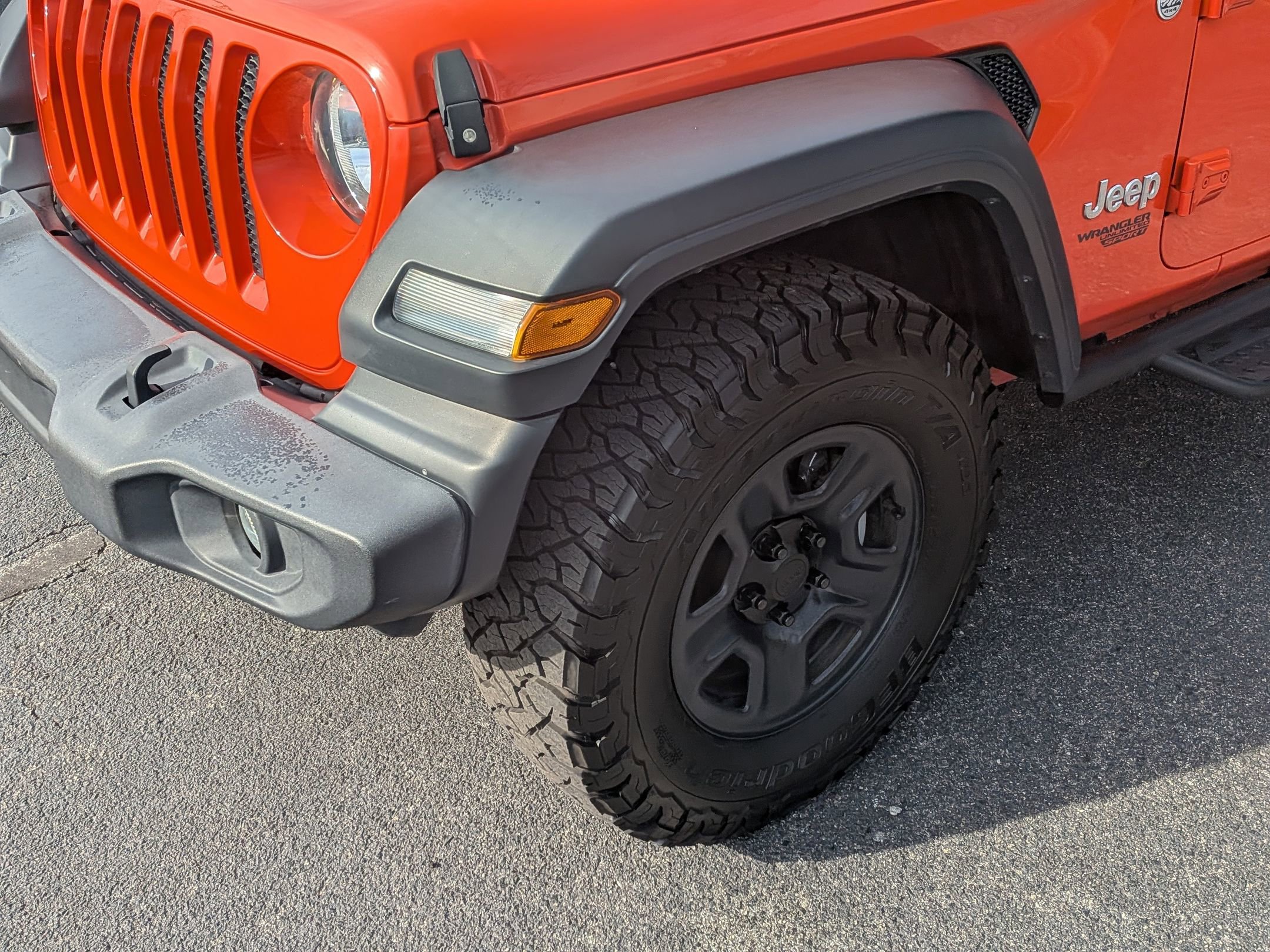 Used 2018 Jeep Wrangler Unlimited Sport image 11