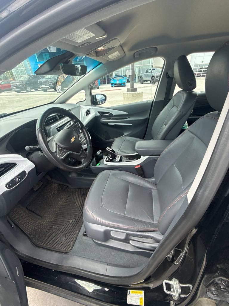 Used 2020 Chevrolet Bolt Premier w/ Infotainment Package FWD image 12