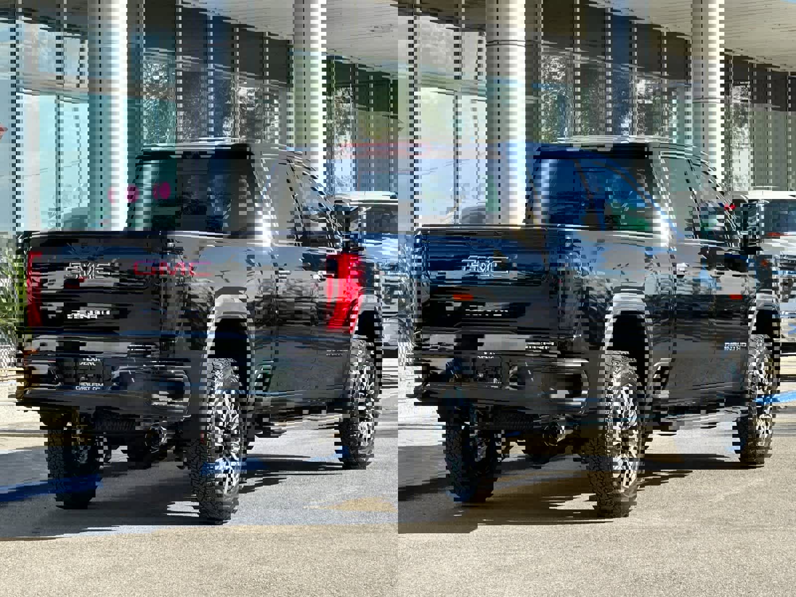 New 2026 GMC Sierra 2500 Denali w/ Technology Package image 5
