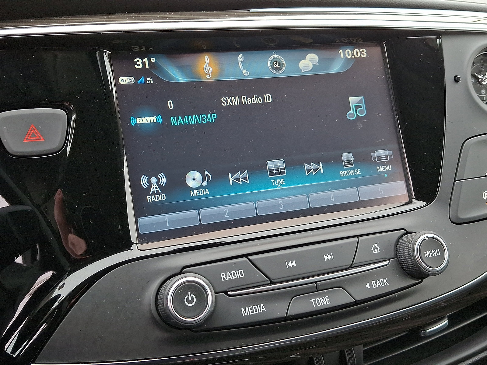 Used 2019 Buick Envision Essence image 17