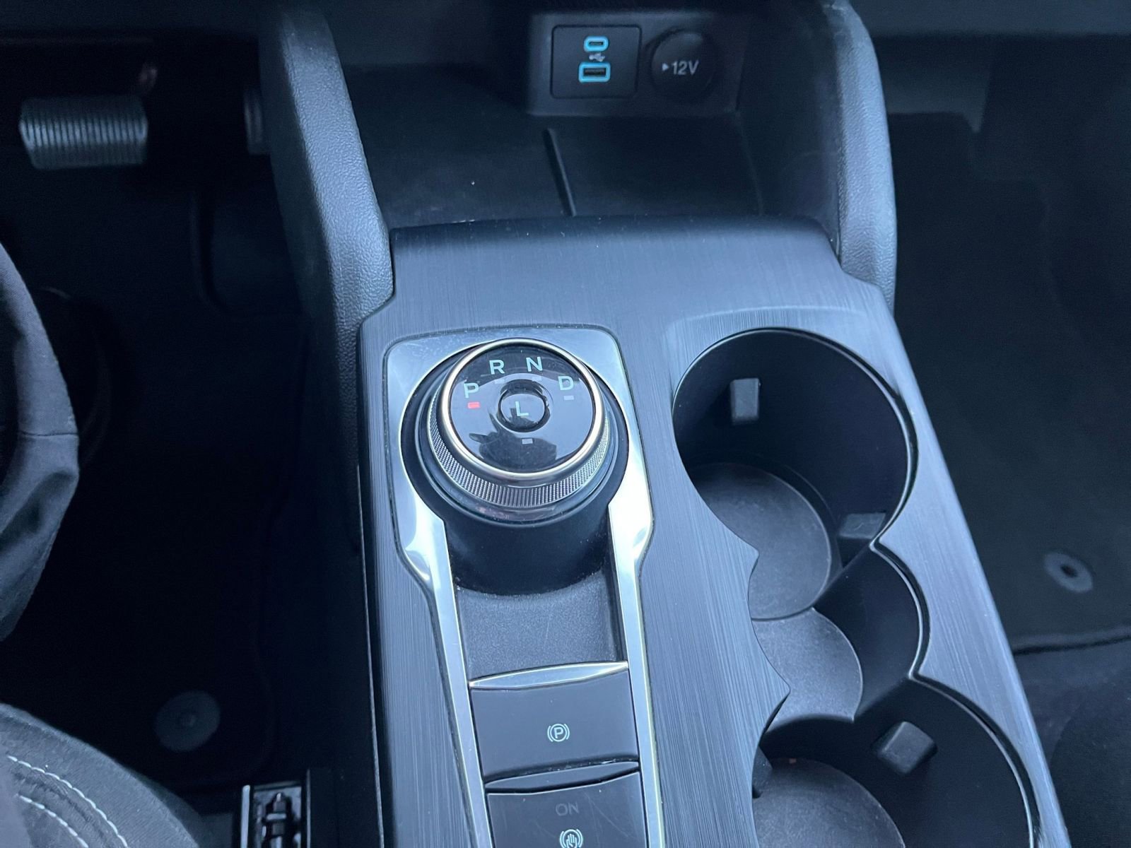 Used 2023 Ford Escape Active image 41