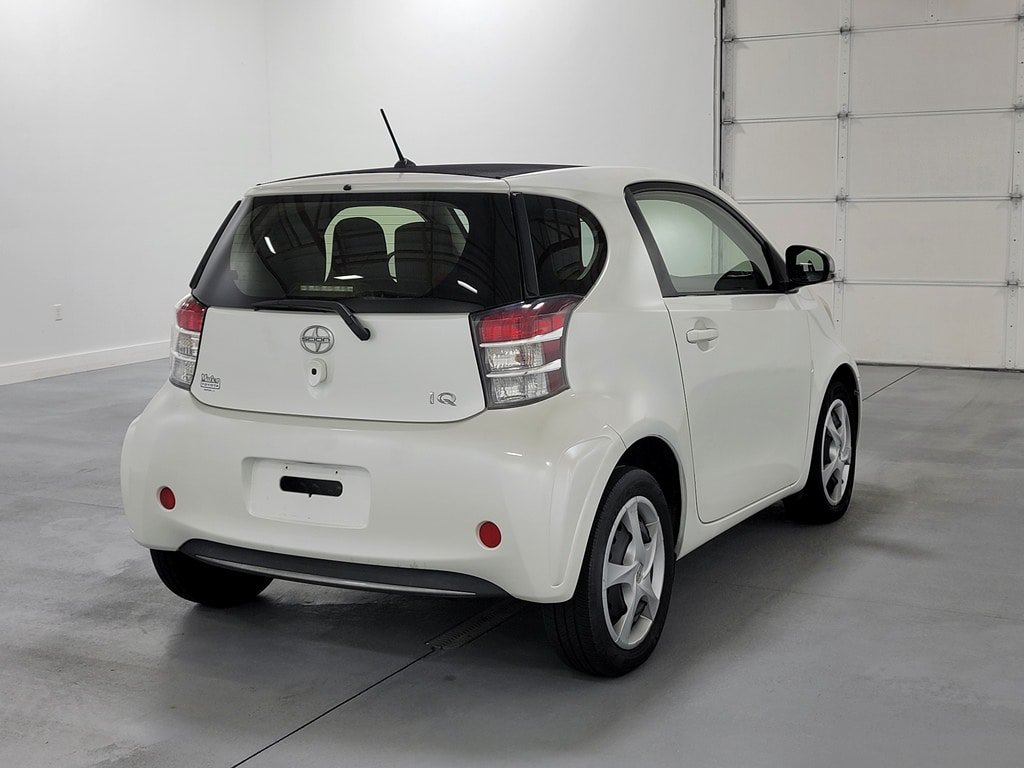 Used 2012 Scion iQ w/ Rear Speaker Pkg FWD image 9