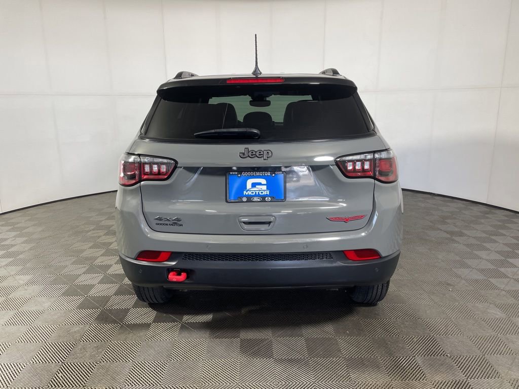 Used 2024 Jeep Compass Trailhawk AWD/4WD image 6