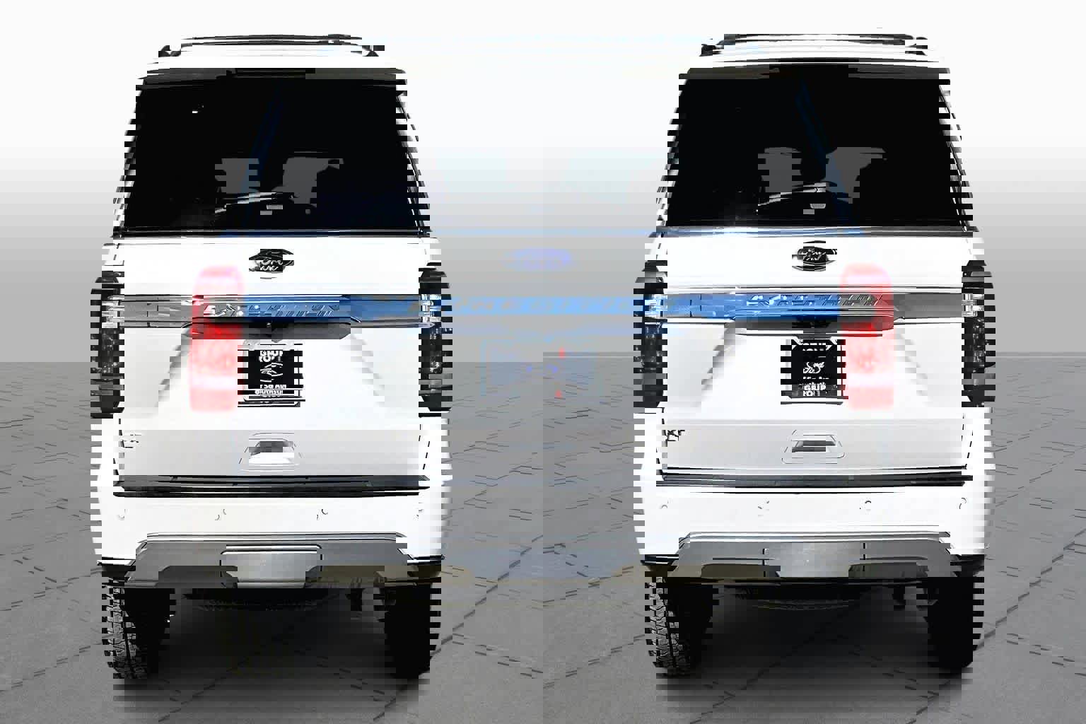 Certified 2019 Ford Expedition XLT w/ Cargo Package image 5