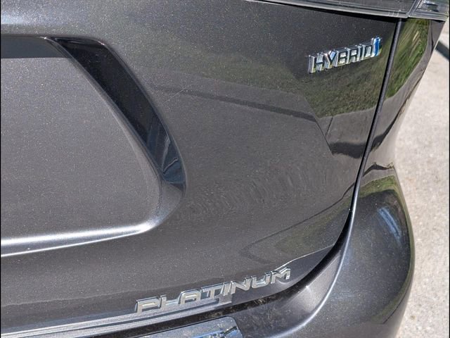 Used 2023 Toyota Highlander Platinum image 18
