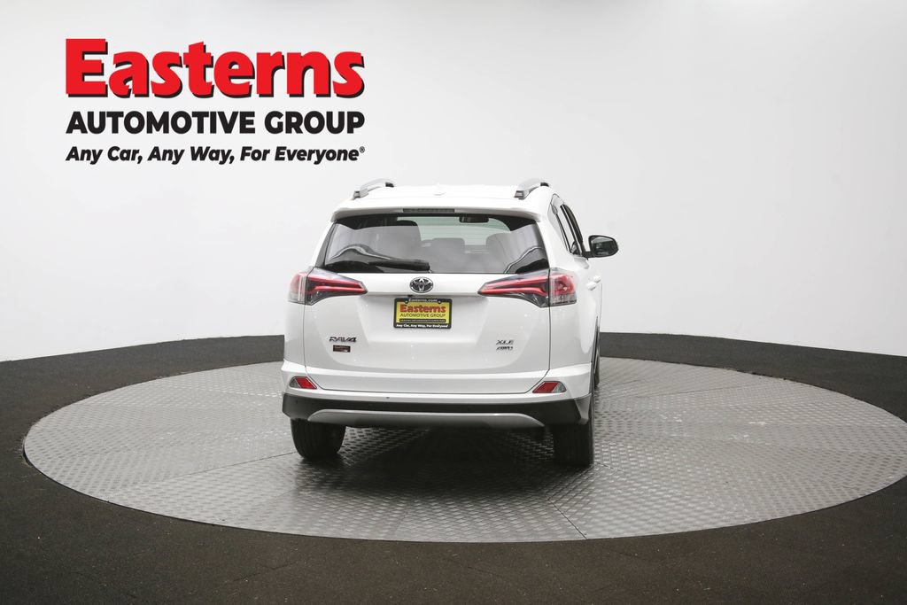 Used 2018 Toyota RAV4 XLE AWD/4WD image 40