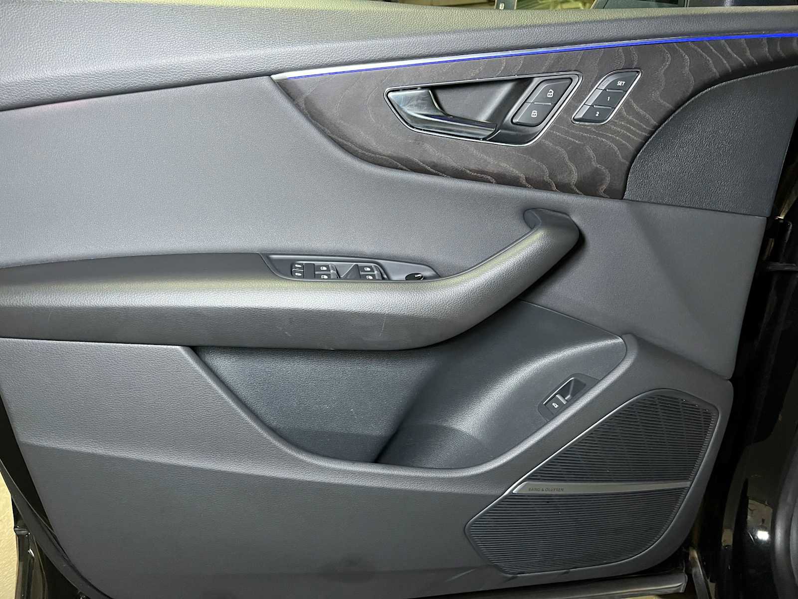 Used 2022 Audi Q8 Premium Plus w/ Premium Plus Package image 20