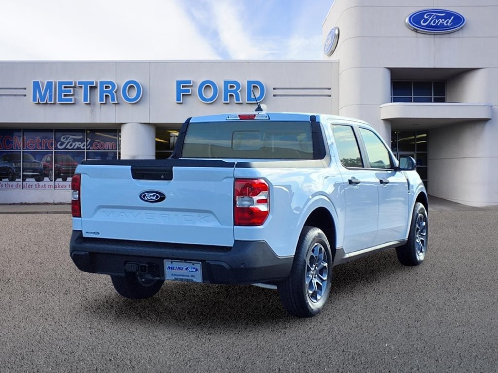 New 2026 Ford Maverick XLT w/ Equipment Group 301A AWD/4WD image 3