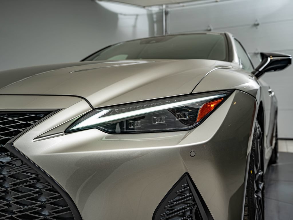 Used 2021 Lexus IS 350 F Sport w/ Dynamic Handling Package AWD/4WD image 13