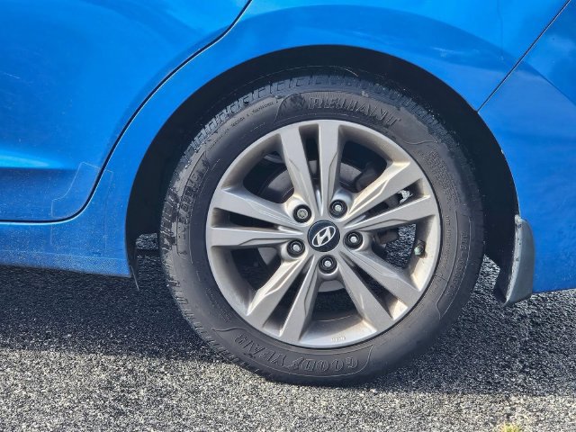 Used 2018 Hyundai Elantra SEL FWD image 5