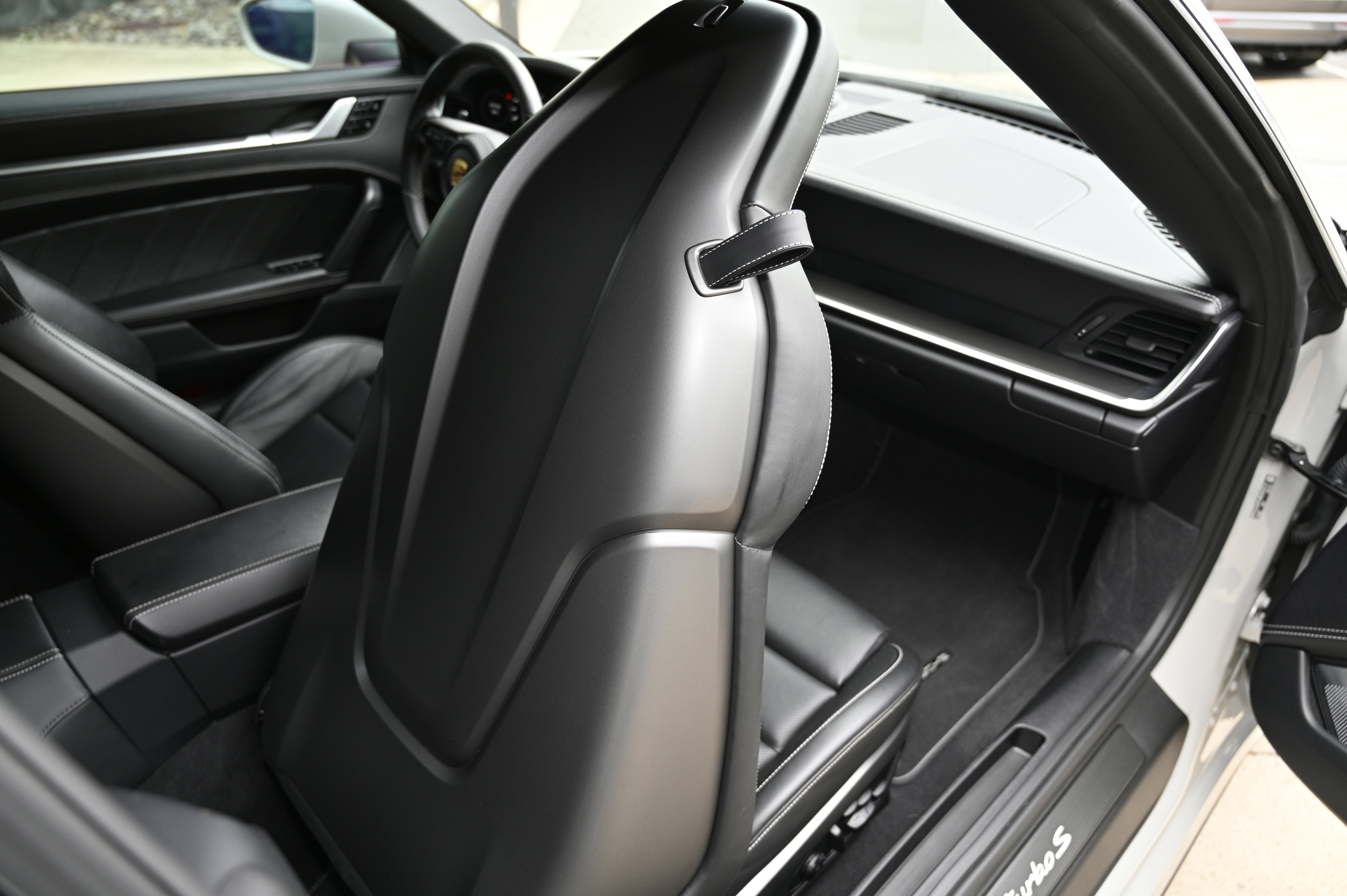 Used 2021 Porsche 911 Turbo S image 43