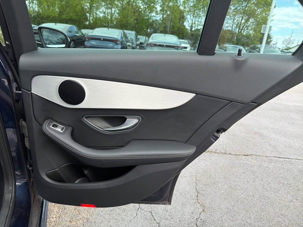Used 2017 Mercedes-Benz C 300 4MATIC Sedan image 24