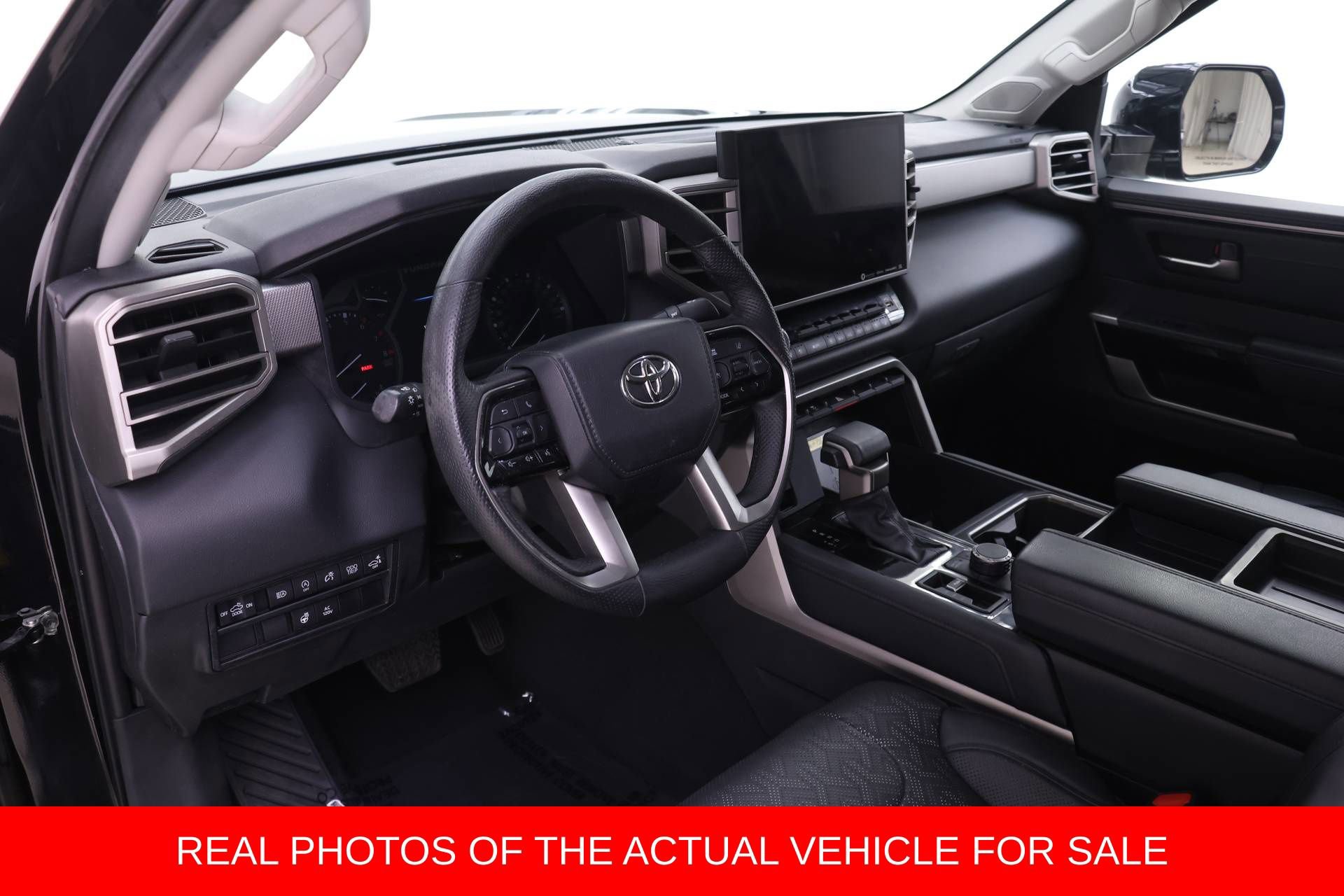 Used 2023 Toyota Tundra Limited AWD/4WD image 3