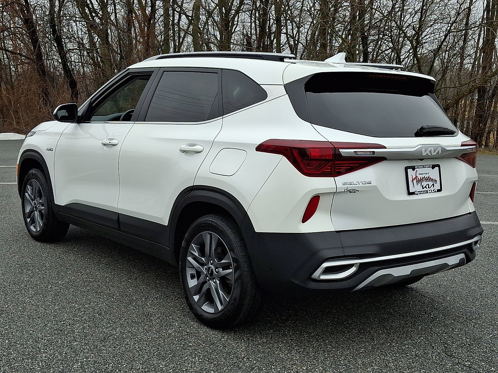 Used 2023 Kia Seltos S image 4