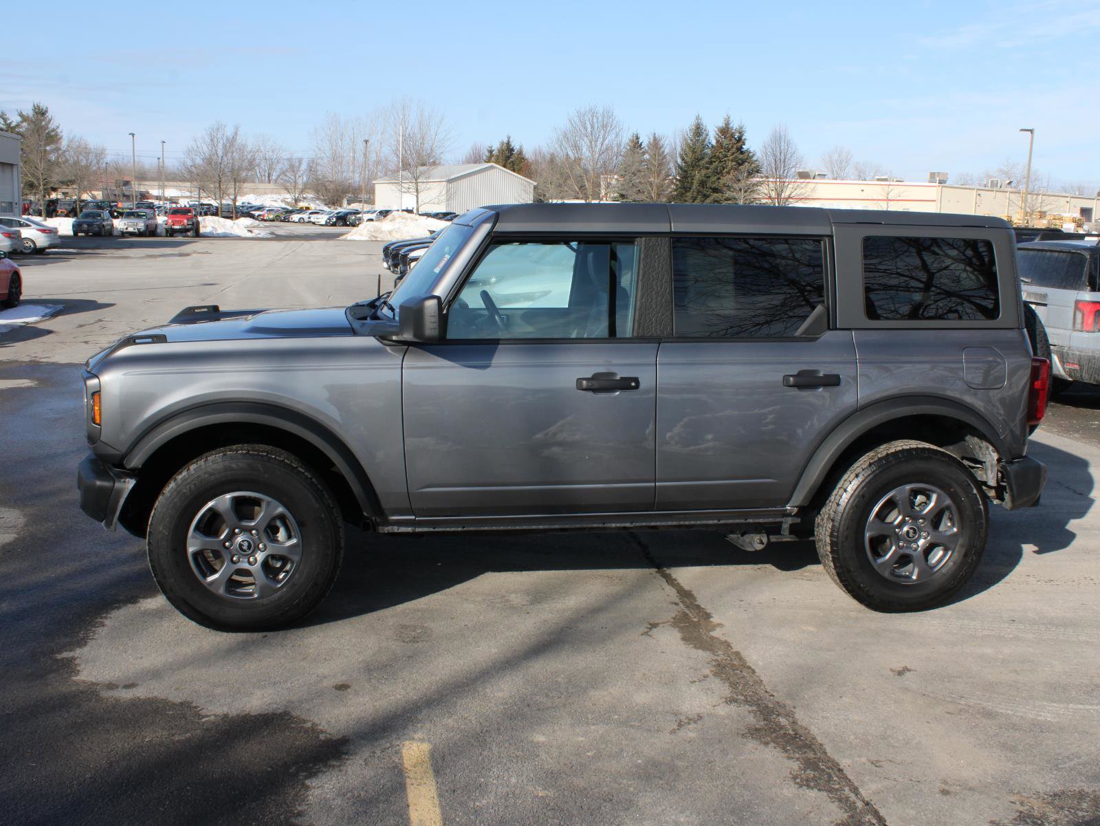 Used 2023 Ford Bronco Big Bend image 5