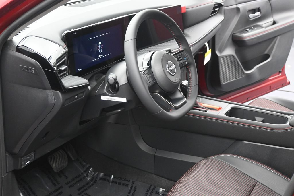 New 2026 Nissan Kicks SR AWD/4WD image 7