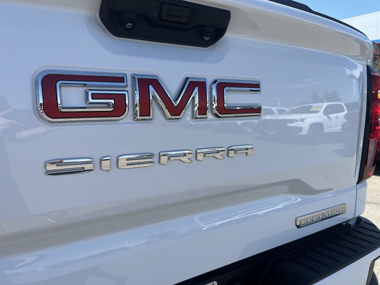 Used 2025 GMC Sierra 1500 Elevation AWD/4WD image 29
