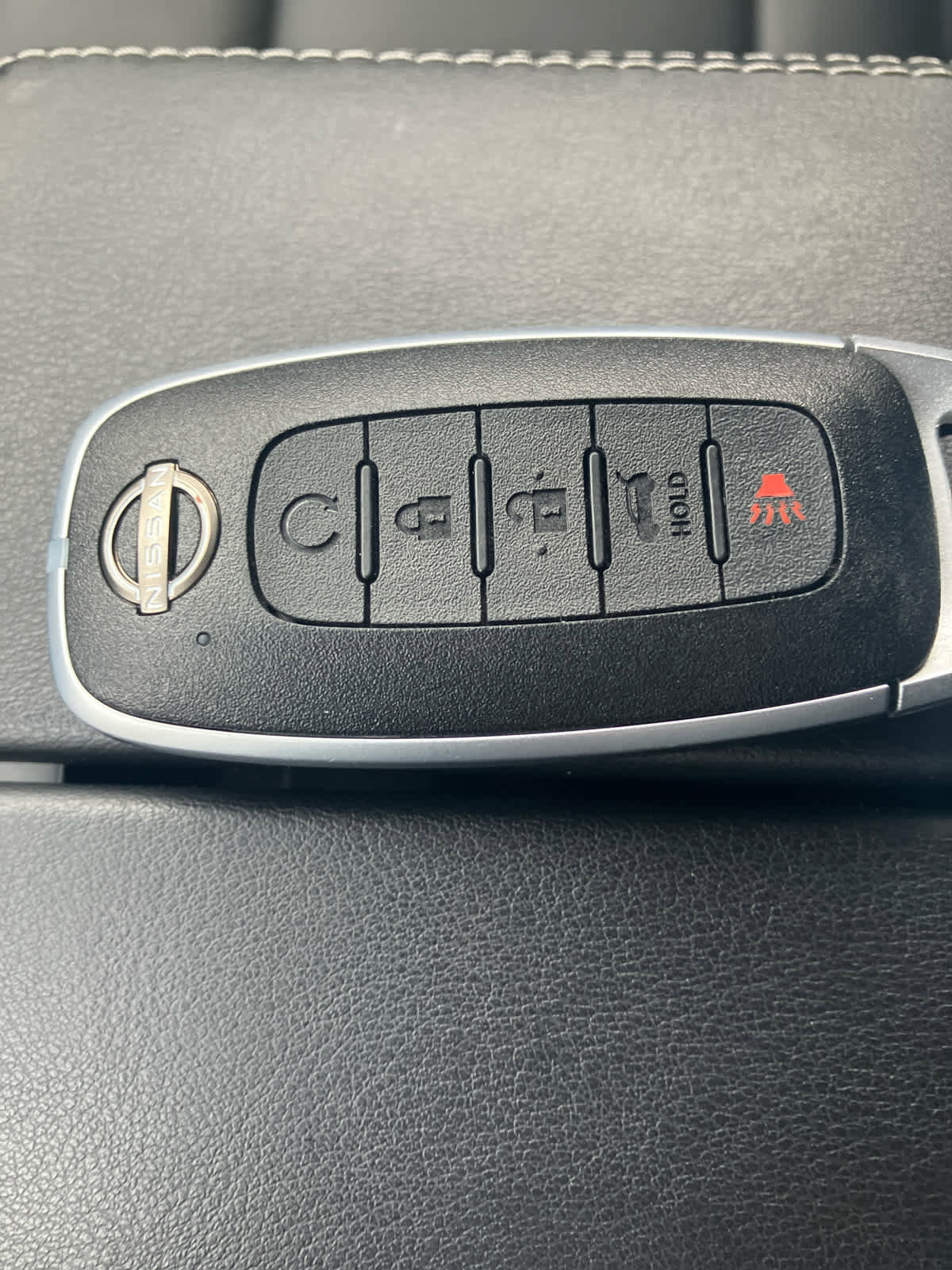 Used 2024 Nissan Rogue SL image 34