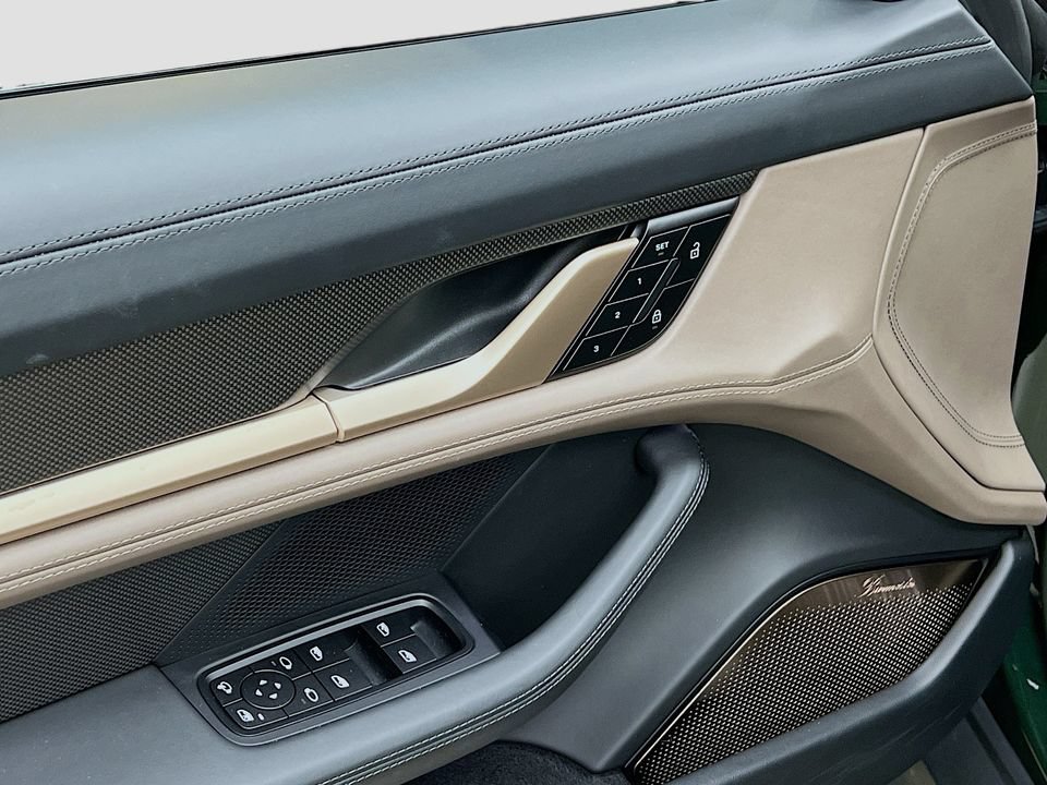 Certified 2022 Porsche Taycan Turbo S AWD/4WD image 20