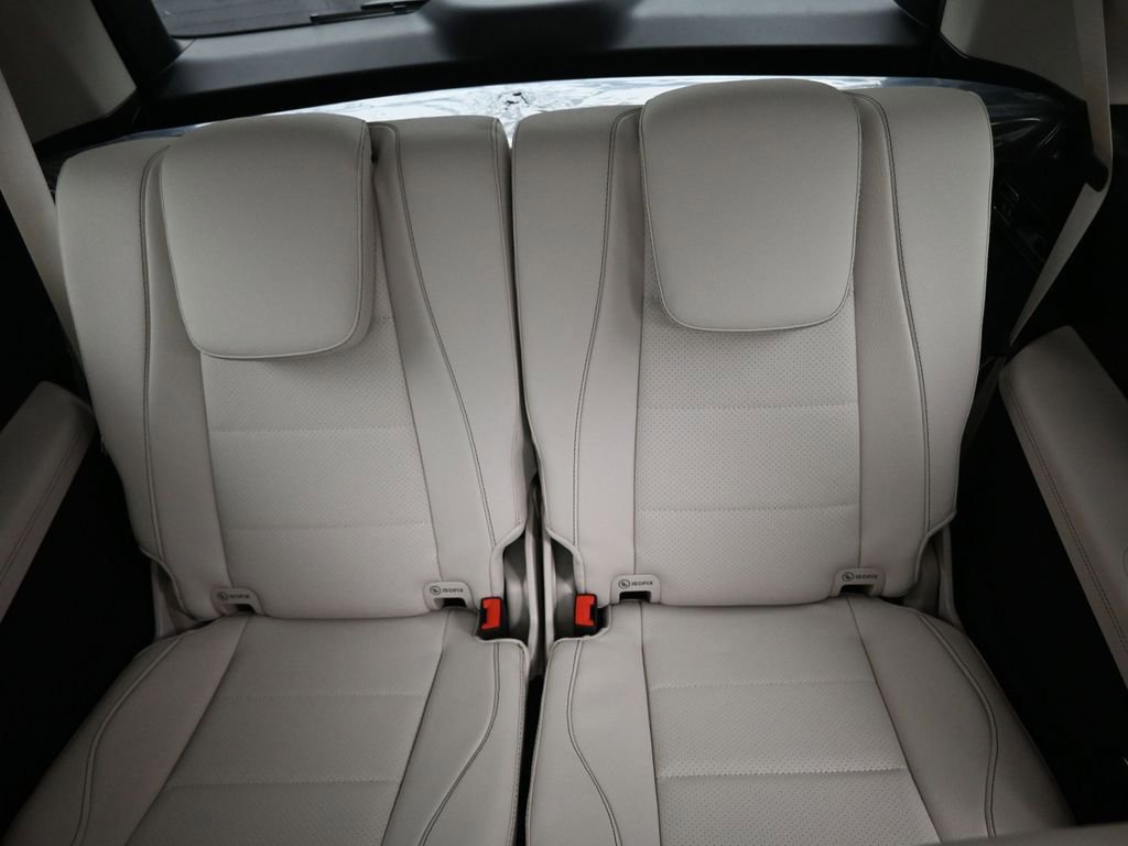 New 2025 Mercedes-Benz GLS 450 4MATIC image 27