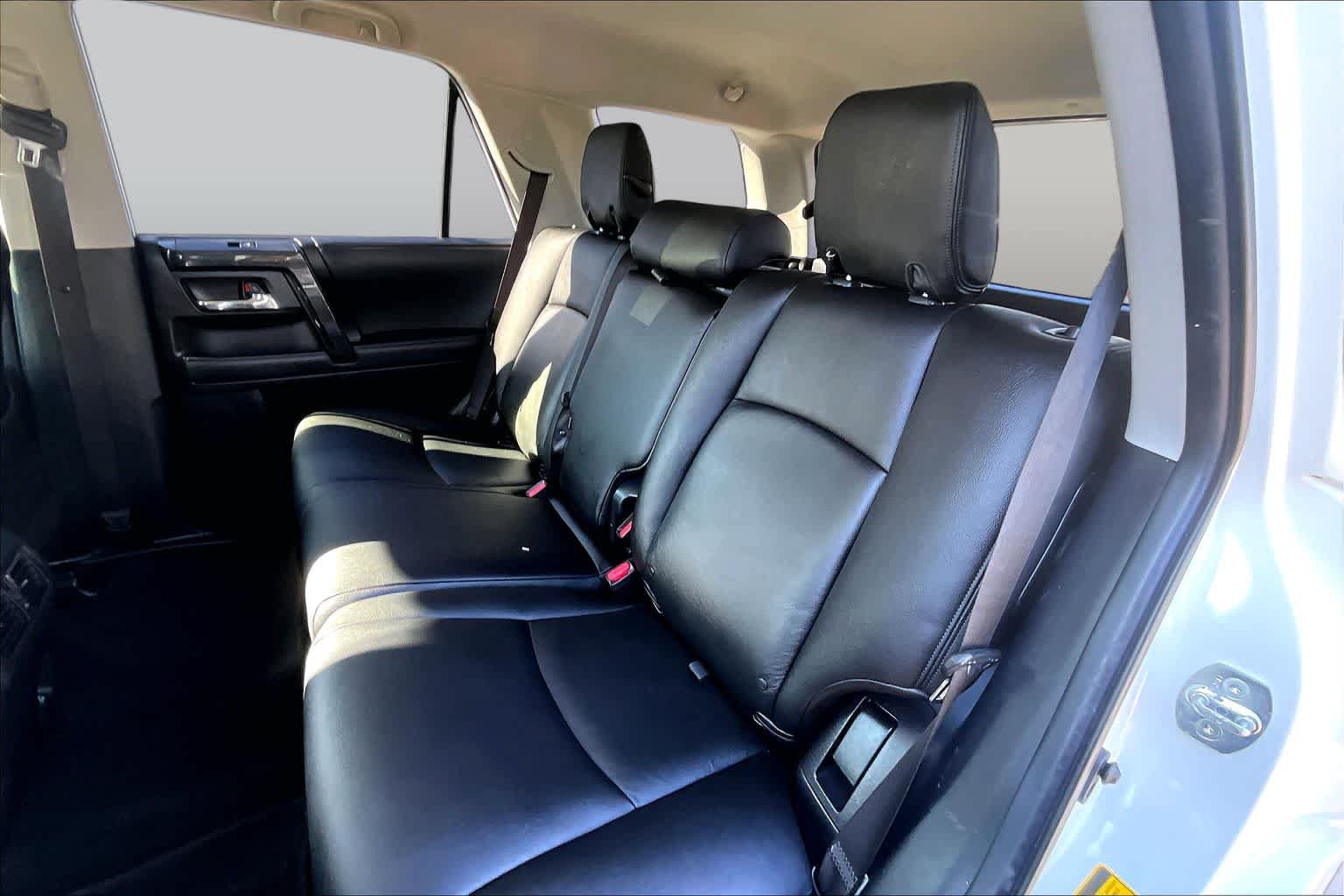 Certified 2021 Toyota 4Runner TRD Off-Road AWD/4WD image 18